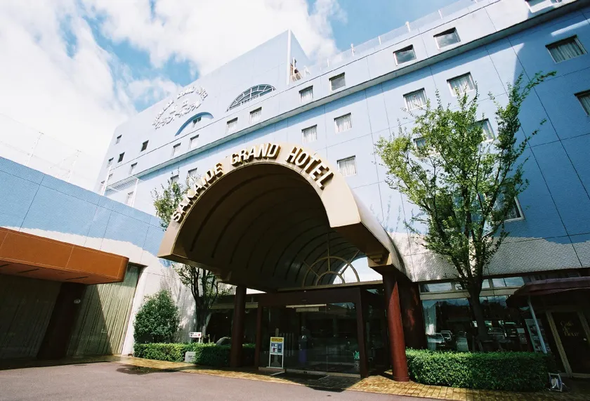 Sakaide Grand Hotel - Image 1