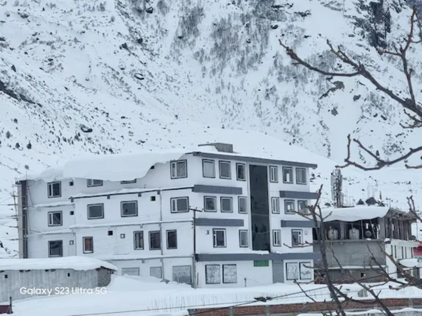 Hotel Mangalam Badrinath Uttarakhand - Image 1