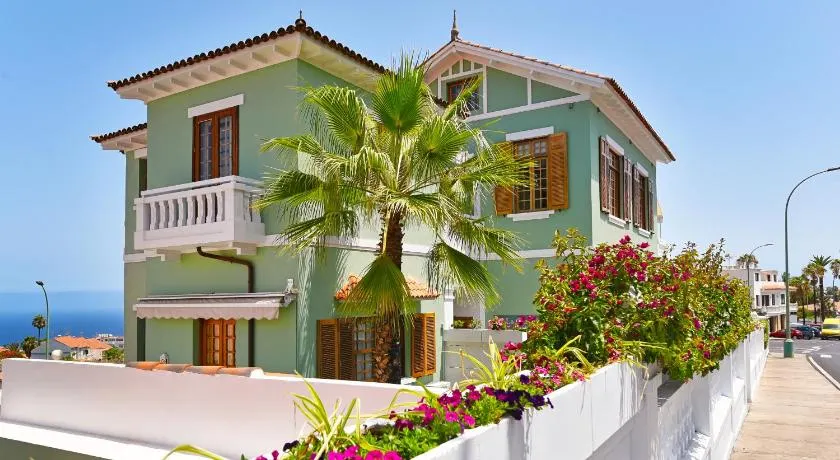Apartamentos La Casa Verde - Image 1