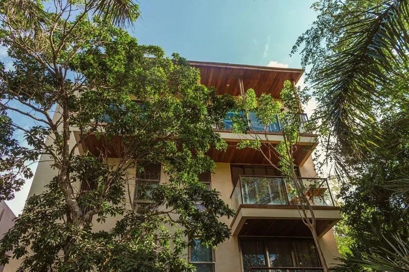 Santuario Apartments - Image 1
