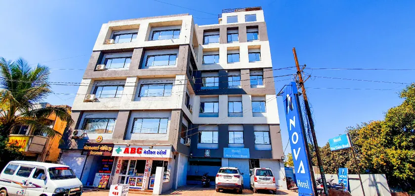 Nova Hotel New Crossroad - Image 1