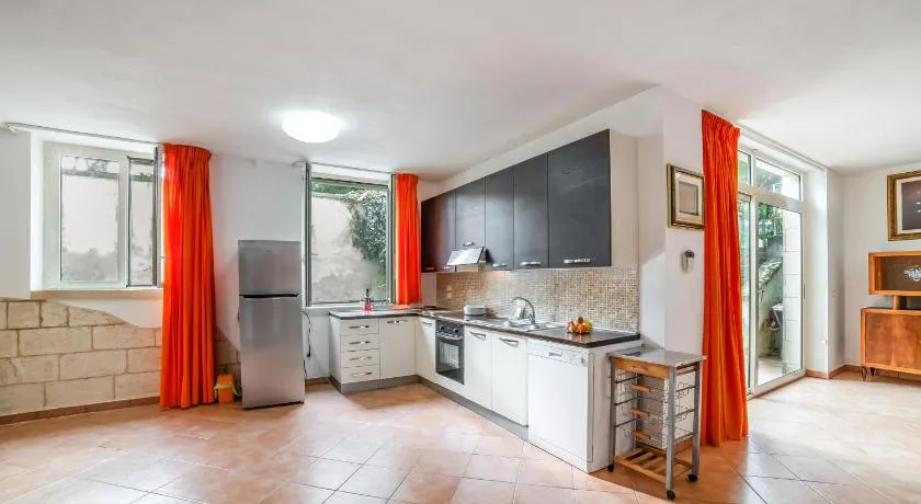Villa Civico - Image 1