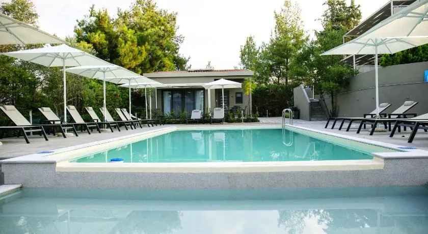 8 Boutique Suites - Image 1
