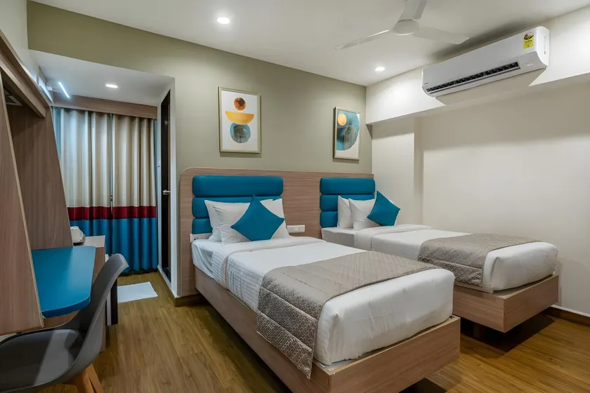 Viera Elite - Jubilee Hills - Image 1
