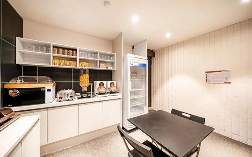 Daegu H Hotel - Image 1