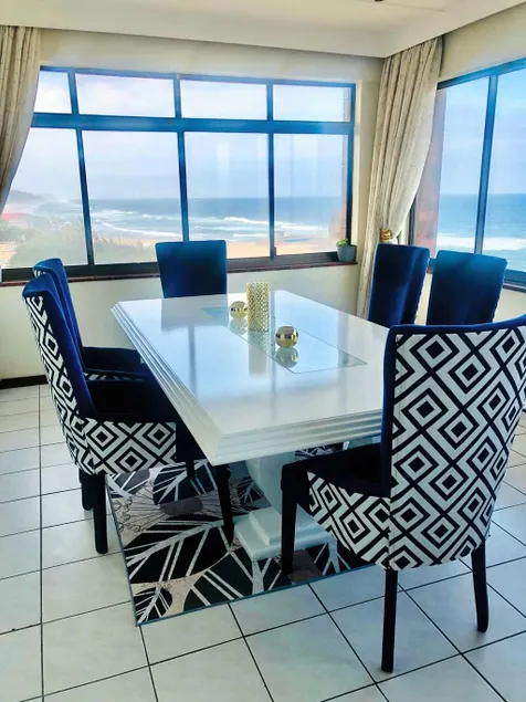 Penthouse 42 at Ezulweni - Image 1