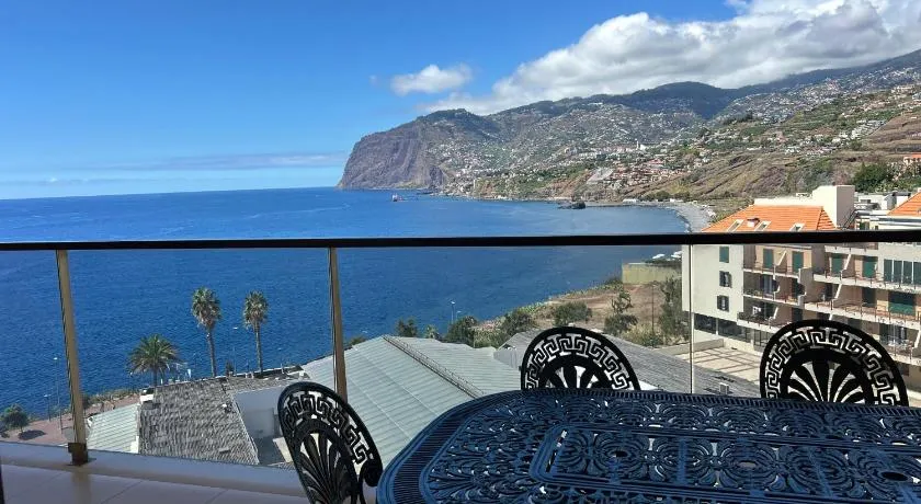 Ocean Sea View Apartment - Image 1