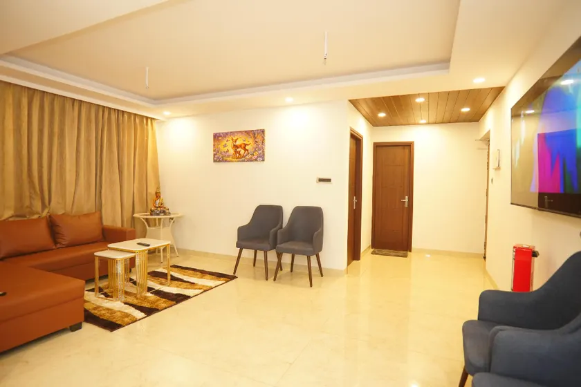 CDS Luxury Homestay Shimla - Image 1