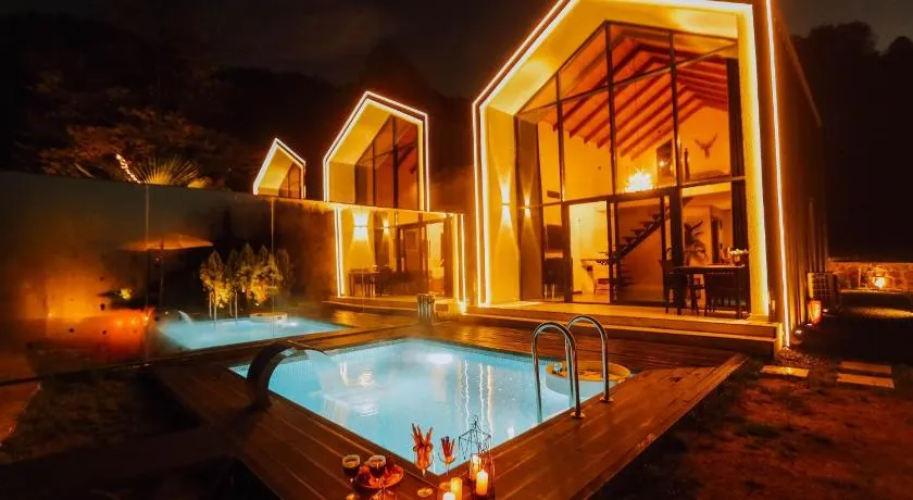 DD's Roof Villas - Image 1