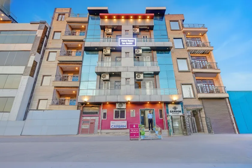 Hotel Raaso Inn Rohini - Near Metro, Couple Friendly, Spacious Rooms , Budget Hotel in Rohini - Image 1