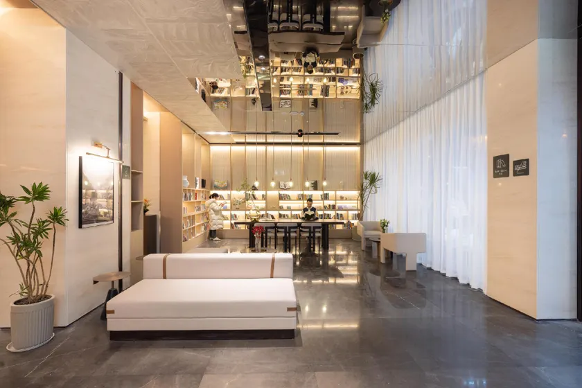 Atour Hotel Beijing Zhongguancun Xueyuan Bridge Metro Station - Image 1