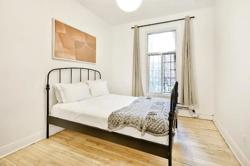 Bernard BnB - Image 1
