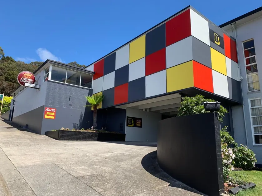 The Menai Hotel Motel - Image 1