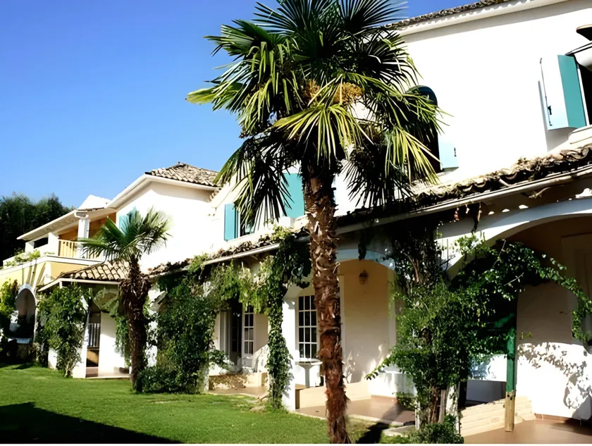 Valentino Corfu - Image 1