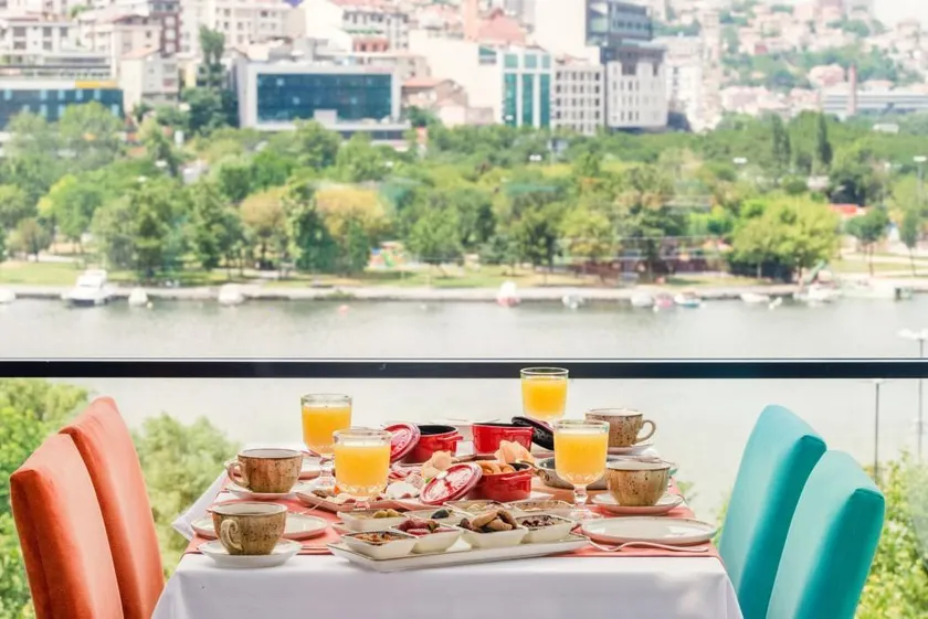 Mayla Golden Horn Hotel - Image 1