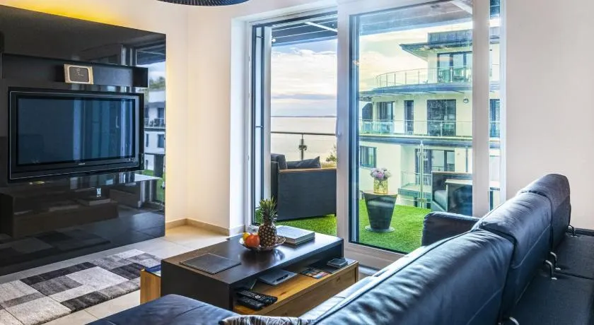 Sybill Suite - Image 1