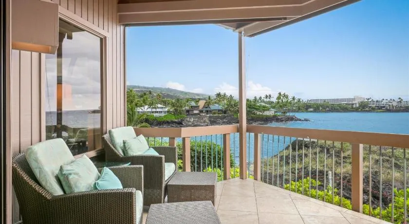 Experience ocean views at Hale Lokahi a 2 bedroom condo in Keauhou - Image 1