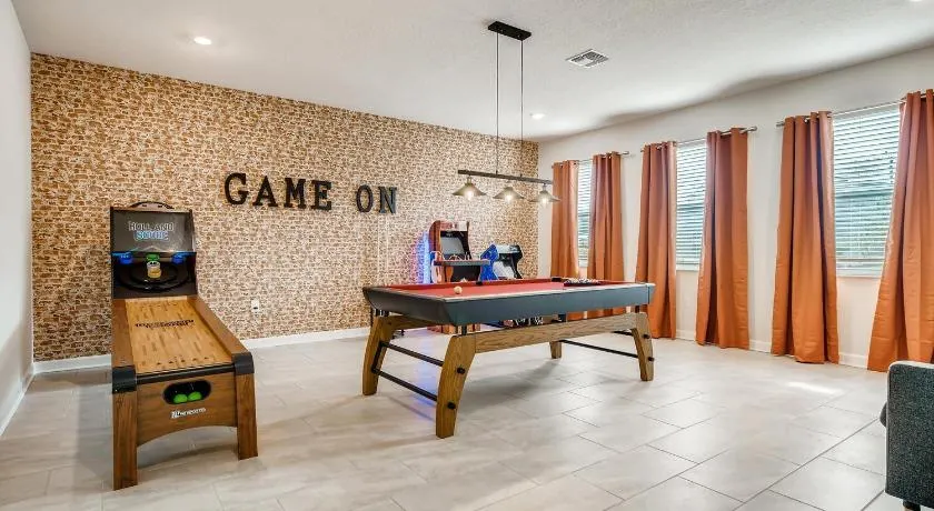 Stunning 6BR Home, Private Pool & Spa - 14 Guests - 4507 NL - Image 1