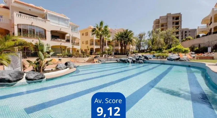 Golf Park Sunny Cozy Penthouse near the Ocean with large double terraces, fiber WIFI, 3 pools, NEW bbq South Tenerife - Image 1