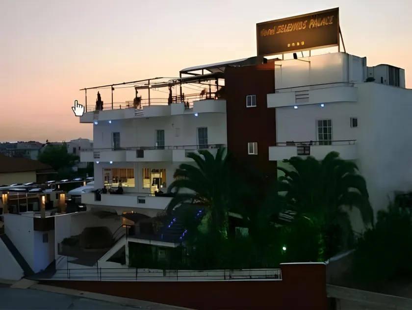 Selefkos Palace - Image 1
