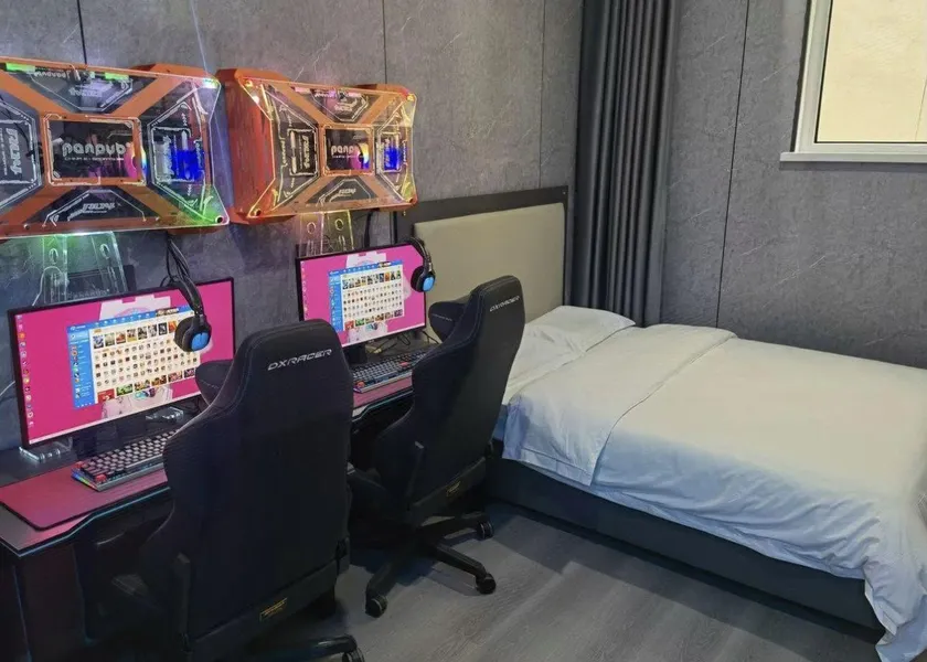 Starry Sky Esports Hotel - Image 1