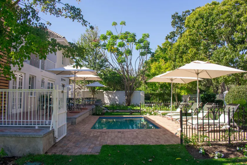 Rozenburg Guest House - Image 1