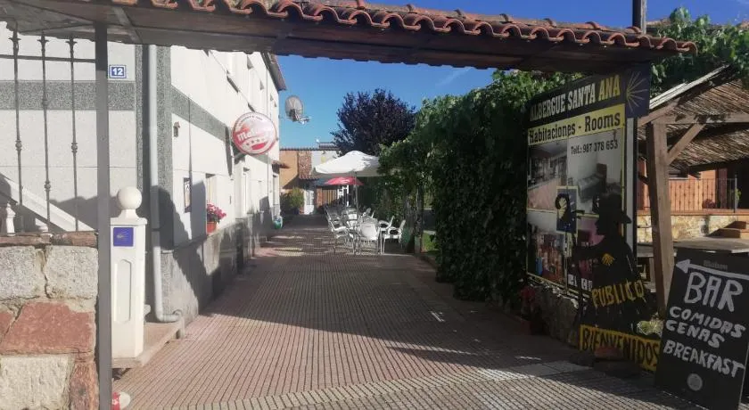 Albergue Santa Ana - Image 1