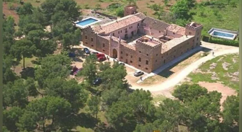 Castillo con piscina en plena Sierra Calderona - Image 1