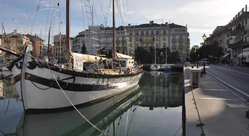 Hotel Metropole - Image 1