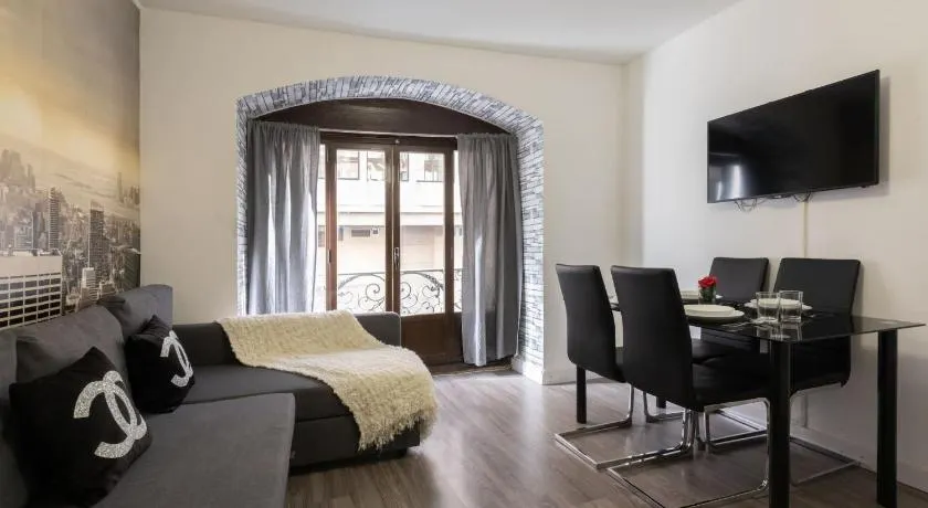 Apartamentos Day Madrid GRAN VIA I - Image 1