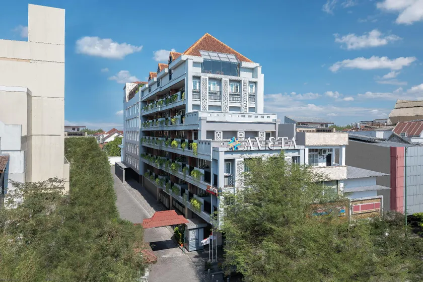 Aveta Hotel Malioboro - Image 1