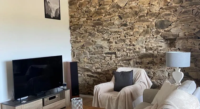 « La Crécerelle » spacieux gîte contemporain entre Tarn et Aveyron - Image 1