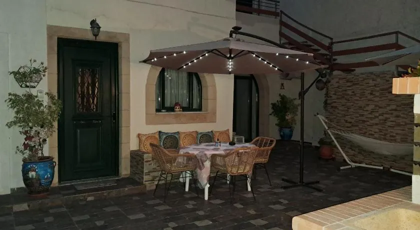 Anthias Beach Home - Image 1