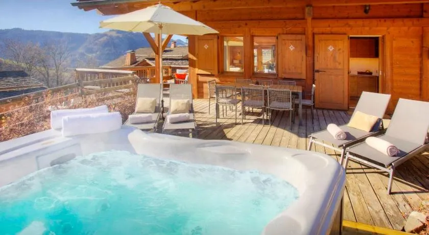 Chalet Alpachic - OVO Network - Image 1