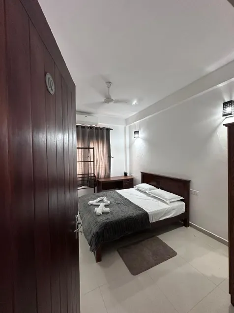 Serrena Airport Guest House - Colombo - Image 1