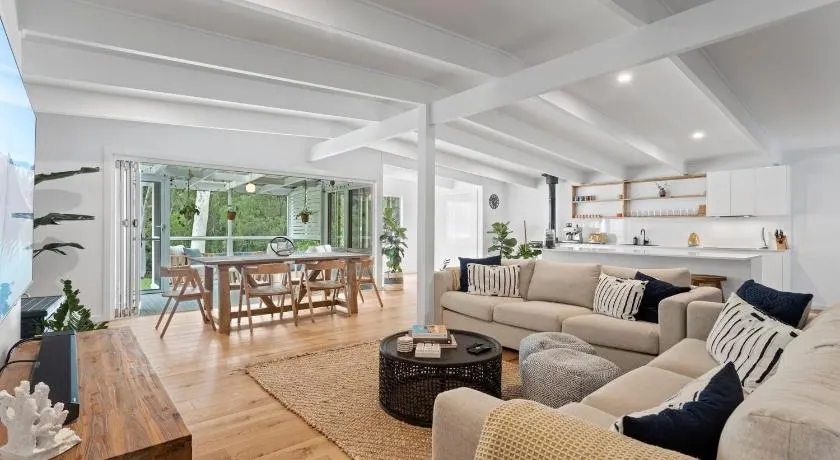 The Bay Haus - Luxury Escape with Private Pool, minutes to Jervis Bay's beaches - Image 1