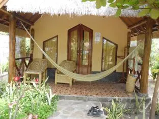 Youpy Bungalow - Image 1