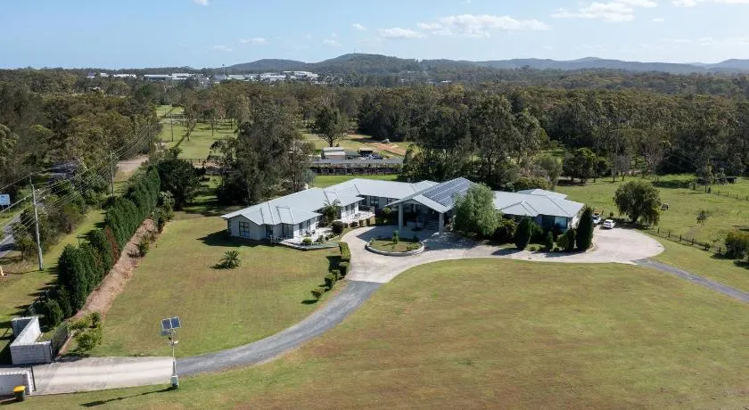 Lake Macquarie Manor - Image 1