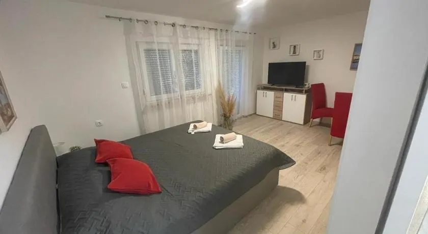 Apartments D - Image 1