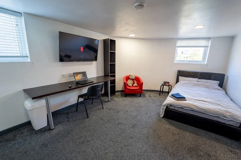 Spacious Comfortable studio near the university - Image 1