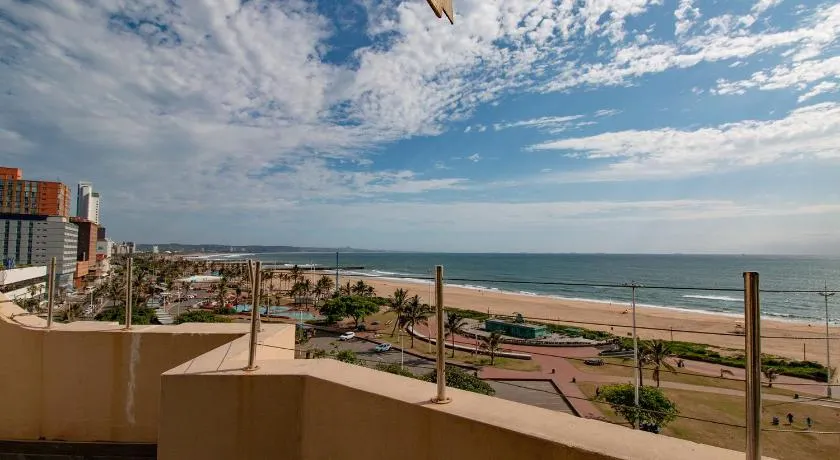 Durban Beachfront OceanSeaside Self Catering luxurious Apartments - Image 1
