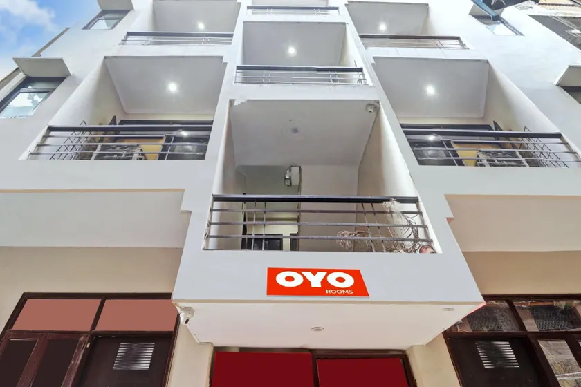 OYO 808316 Hotel Nest P - Image 1