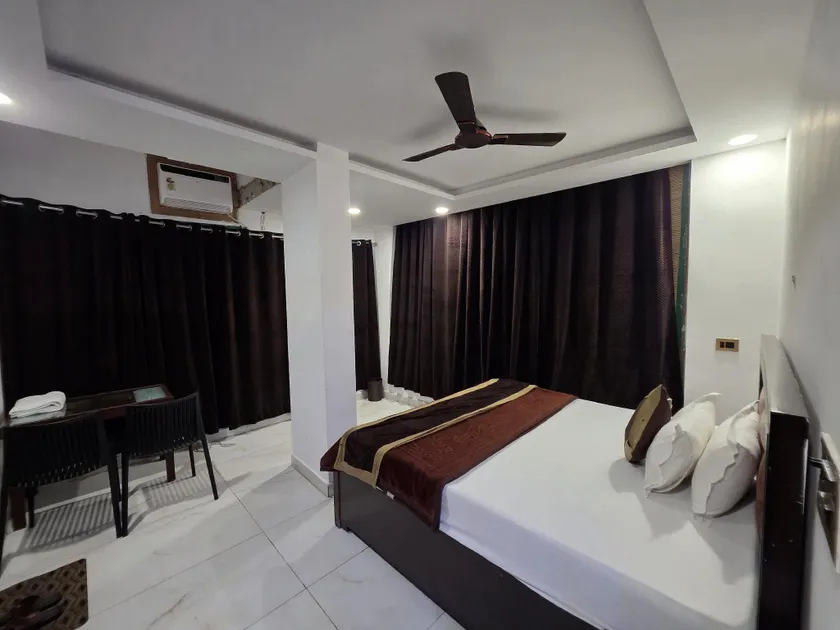 HOTEL ToWNHOUSE - Image 1