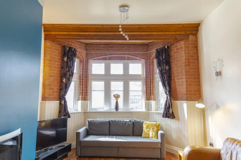 Luxury Apt No 1 - Two Bed Apartment - Image 1