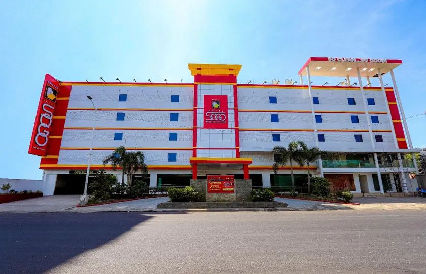 Hotel Sogo Macapagal  - Image 1