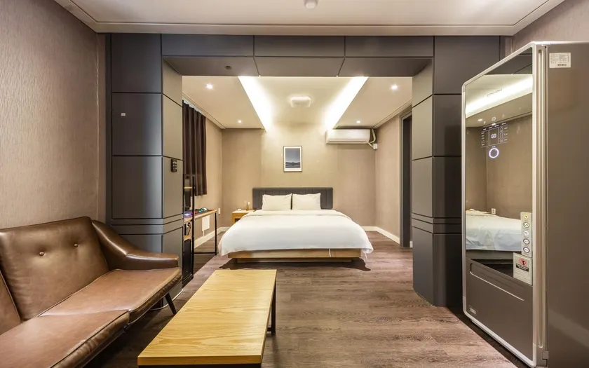 Suncheon Sloth Hotel - Image 1