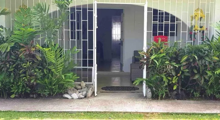 West Coast 1 Bedroom Apartment 66 - Close to beach - Image 1