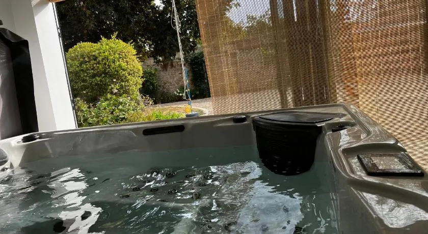 La petite Brainoise - Gîte avec salle jacuzzi 120 jets - Image 1