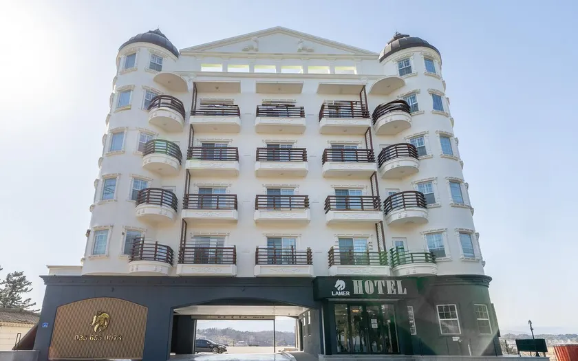 Gangneung Gyeongpodae La Mer Hotel - Image 1