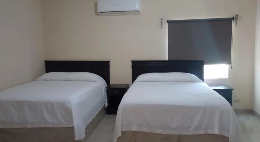 Hotel palma de oro - Image 1